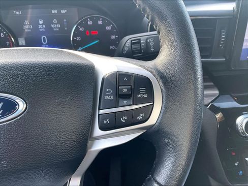 Used 2023 Ford Explorer Limited AWD/4WD image 24