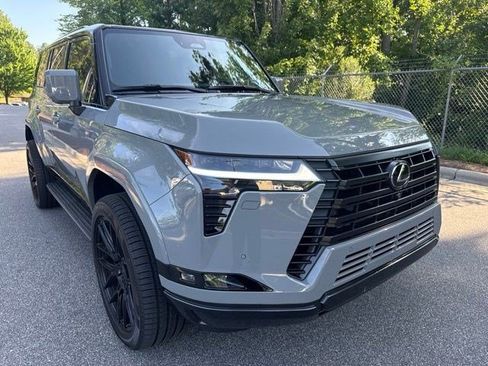 Used 2026 Lexus GX 550 w/ Cold Area Package AWD/4WD image 3