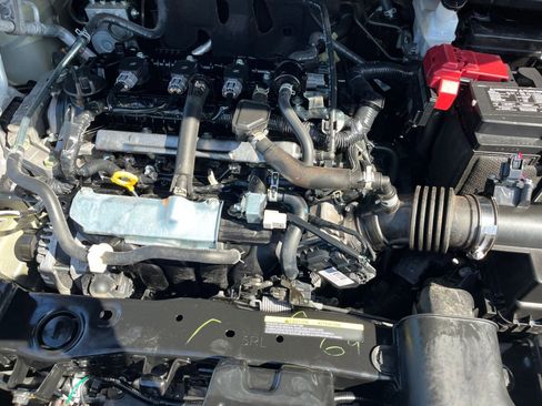 Used 2025 Nissan Versa SV FWD image 32
