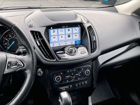 Used 2019 Ford Escape Titanium AWD/4WD image 18