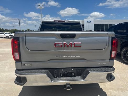 Used 2024 GMC Sierra 1500 SLE RWD image 4