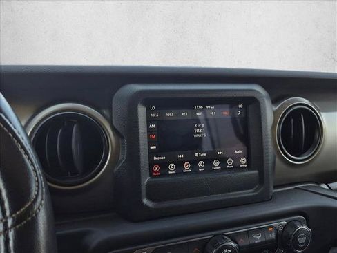Used 2021 Jeep Wrangler Unlimited Sport AWD/4WD image 9