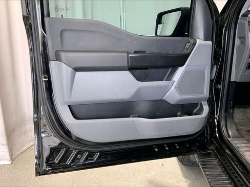 Used 2021 Ford F150 XL w/ Trailer Tow Package image 21