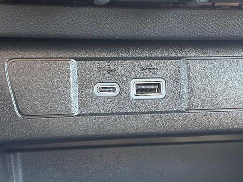 Certified 2024 Chevrolet Colorado Z71 w/ Z71 Convenience Package 2 image 5