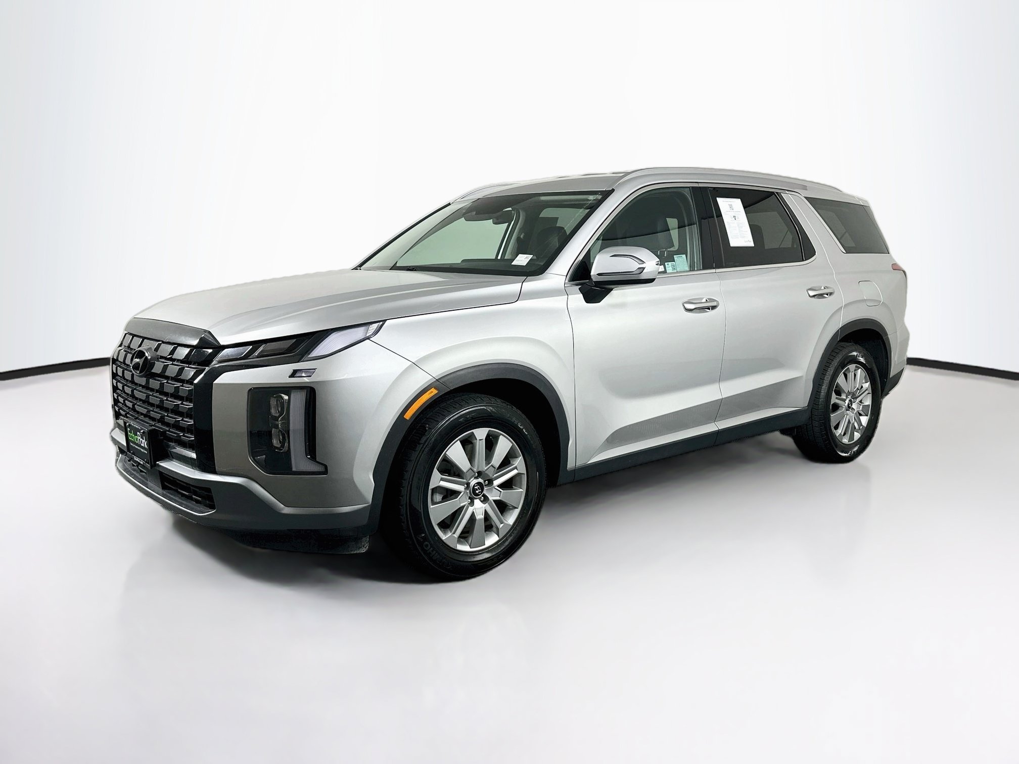 Used 2024 Hyundai Palisade SEL FWD image 3