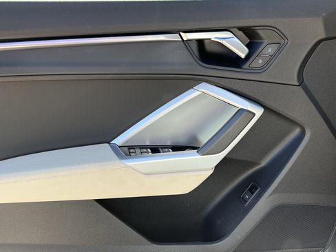 Used 2020 Audi Q3 2.0T Premium Plus image 14