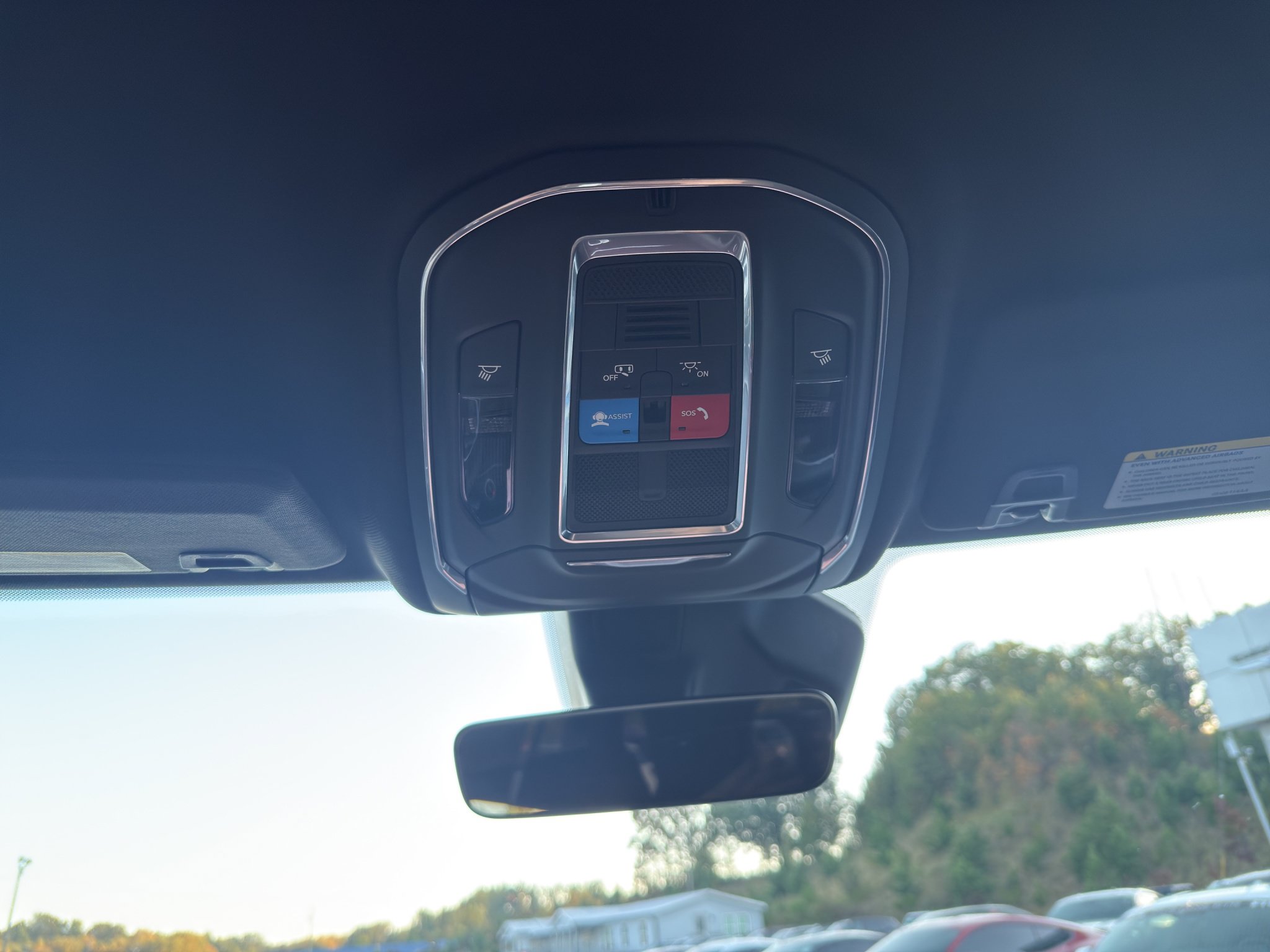 New 2027 Jeep Grand Cherokee Laredo RWD image 23