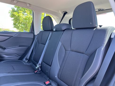 Used 2023 Subaru Forester Premium AWD/4WD image 22