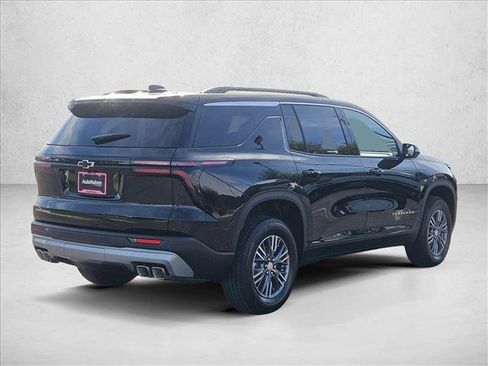 New 2026 Chevrolet Traverse LT w/ Enhanced Driving Package image 2