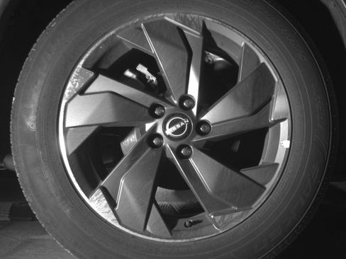 Used 2025 Nissan Rogue SV FWD image 18