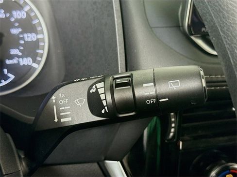 Certified 2021 Nissan Rogue SV image 16