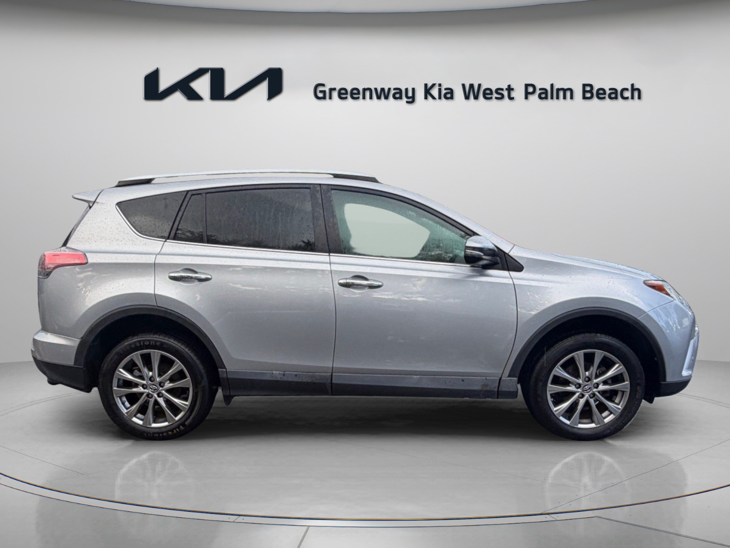 Used 2016 Toyota RAV4 Limited FWD image 8