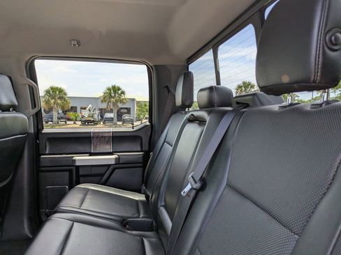 Used 2018 Ford F250 Lariat w/ Lariat Ultimate Package AWD/4WD image 19