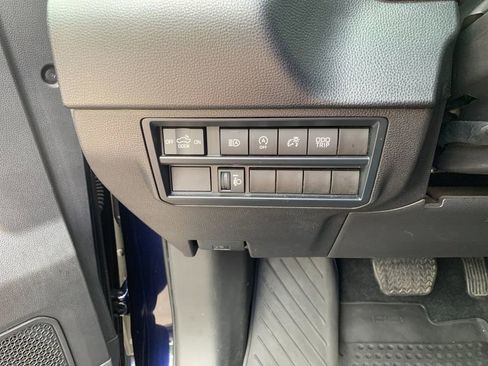 Used 2025 Toyota Tundra SR5 AWD/4WD image 32