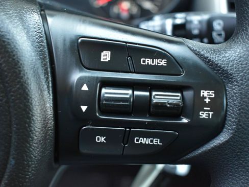 Used 2016 Kia Sorento FWD image 16