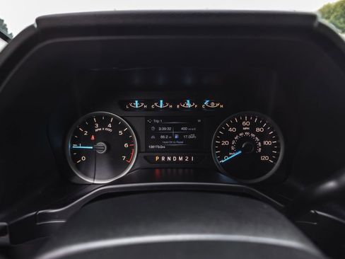 Used 2016 Ford F150 XLT w/ Equipment Group 302A Luxury AWD/4WD image 16