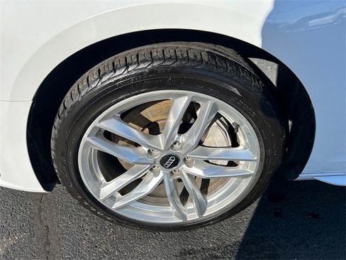 Used 2020 Audi A4 2.0T Premium w/ Convenience Package image 8