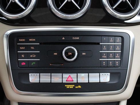 Used 2018 Mercedes-Benz CLA 250 image 35