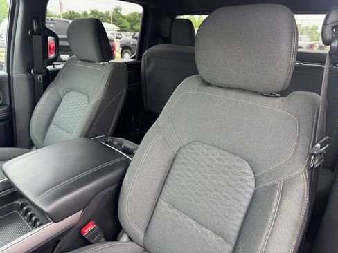 Used 2025 RAM 1500 Big Horn AWD/4WD image 11
