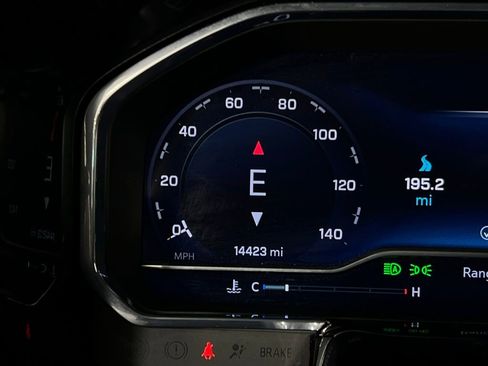 Used 2025 Chevrolet Silverado 3500 LT w/ Convenience Package image 16