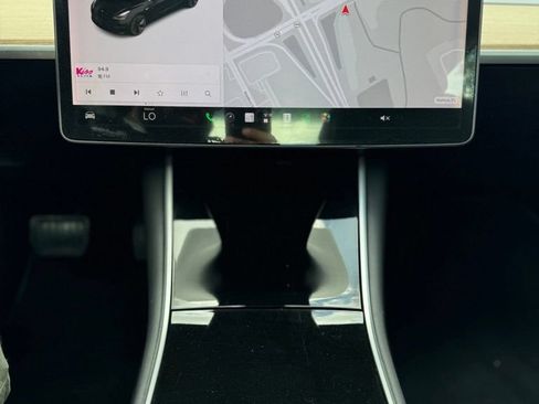 Used 2018 Tesla Model 3 AWD/4WD image 25