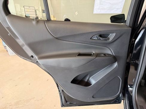 Used 2024 Chevrolet Equinox LT AWD/4WD image 25