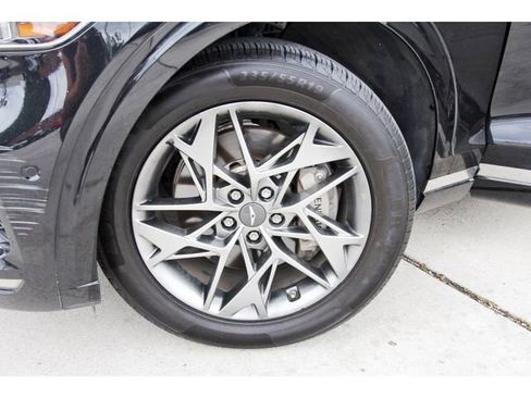 Used 2023 Genesis GV70 2.5T w/ Advanced Package AWD/4WD image 30