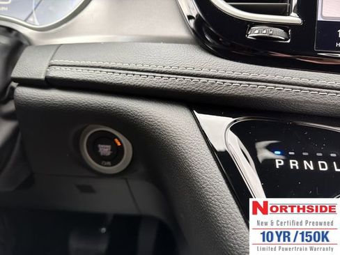 New 2026 Chrysler Pacifica Select FWD image 25