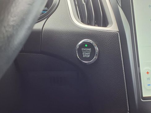 Used 2022 Ford Edge SEL w/ Convenience Package image 13