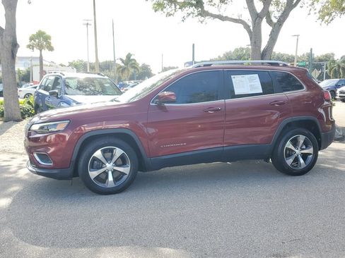 Used 2019 Jeep Cherokee Limited FWD image 2