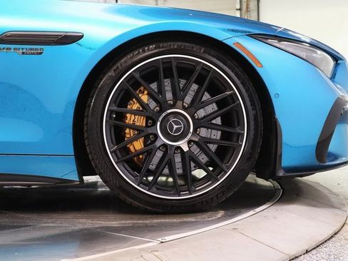 Used 2022 Mercedes-Benz SL 63 AMG 4MATIC image 15