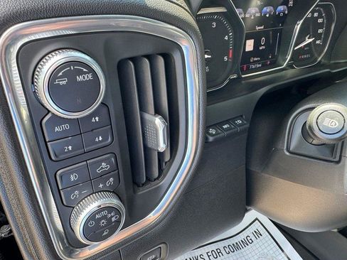 Used 2020 GMC Sierra 2500 Denali w/ Denali Ultimate Package AWD/4WD image 18