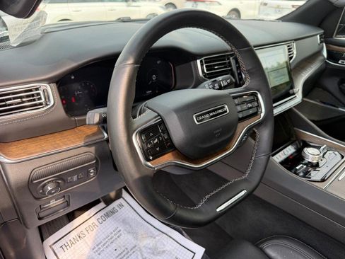 Used 2024 Jeep Grand Wagoneer Series I AWD/4WD image 15