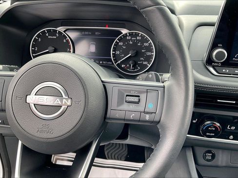 Certified 2024 Nissan Rogue SV w/ SV Premium Package FWD image 20