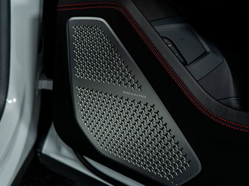 Used 2020 Lamborghini Urus image 49