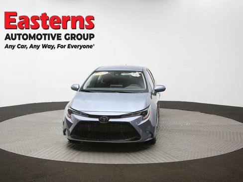 Used 2022 Toyota Corolla LE image 48