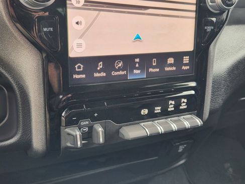 Used 2025 RAM 2500 Tradesman image 19