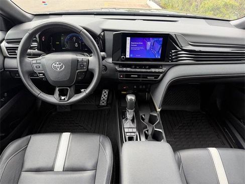 Certified 2025 Toyota Camry SE image 9