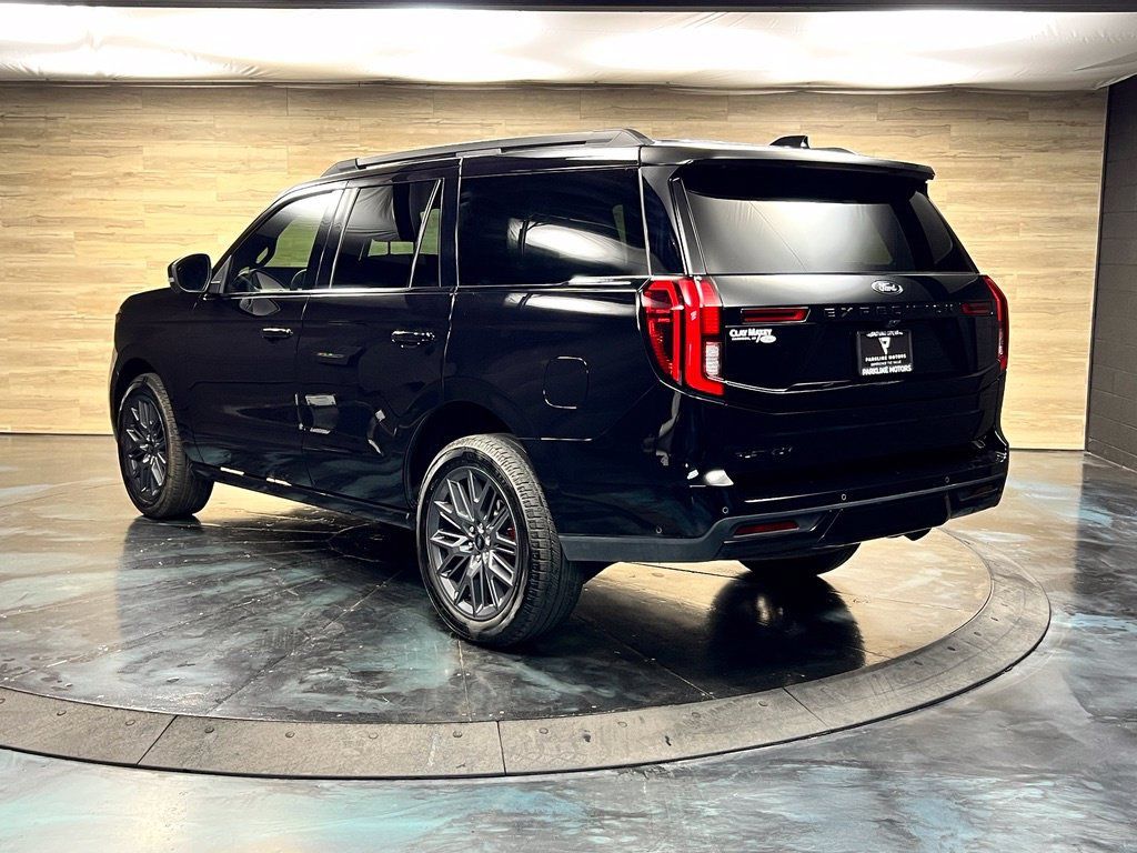 Used 2025 Ford Expedition Platinum w/ Stealth Performance Package AWD/4WD image 14