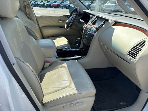 Used 2017 INFINITI QX80 4WD w/ Deluxe Technology Package image 16