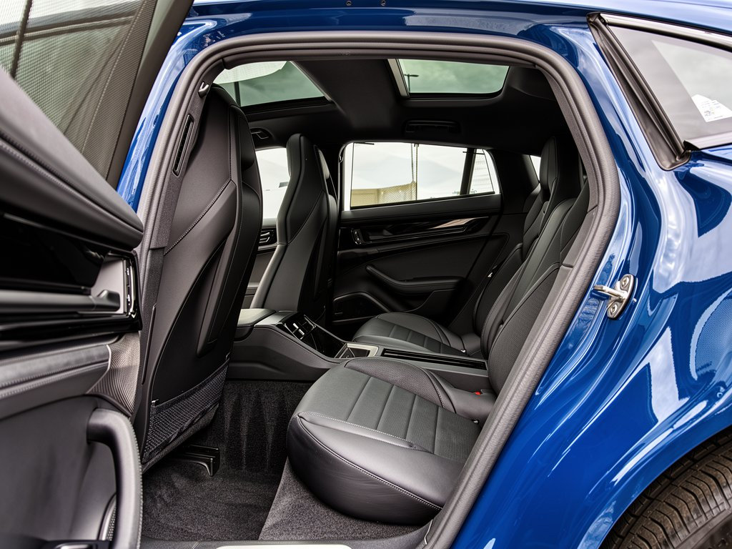 Certified 2026 Porsche Panamera 4 AWD/4WD image 25