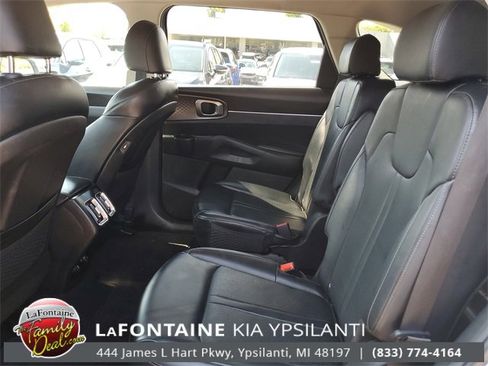 Used 2023 Kia Sorento EX image 25