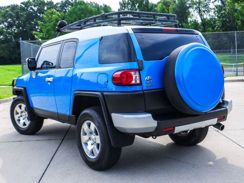 Used 2007 Toyota FJ Cruiser 4WD w/ Upgrade Pkg 1 image 11