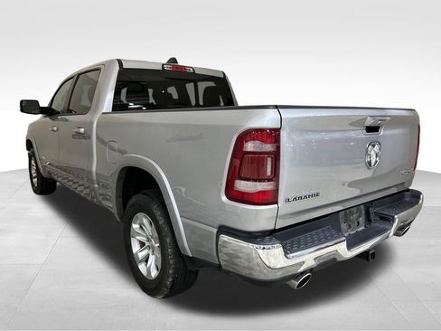 Used 2022 RAM 1500 Laramie AWD/4WD image 3