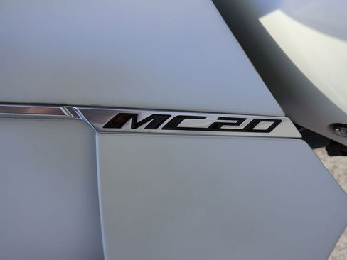Used 2022 Maserati MC20 Coupe RWD image 10