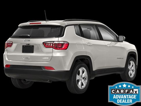 Used 2018 Jeep Compass Limited w/ Navigation Group AWD/4WD image 2
