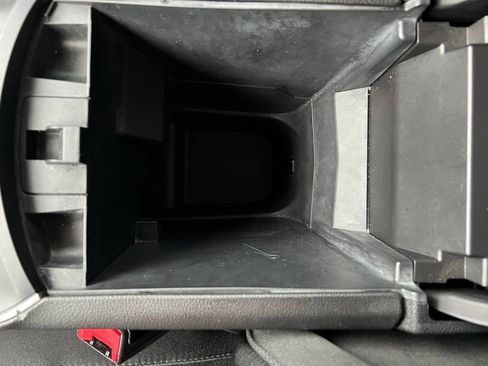 Used 2021 Ford Edge SE image 29