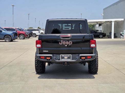 Used 2023 Jeep Gladiator Mojave w/ Cold Weather Group AWD/4WD image 8