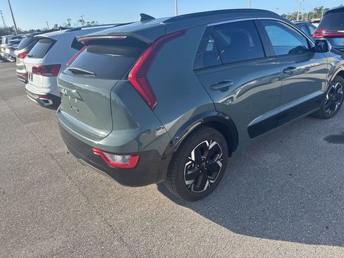 Used 2023 Kia Niro Wind w/ Wind Preserve Package image 3