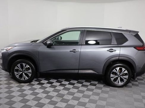 Used 2023 Nissan Rogue SV w/ SV Premium B Package image 5